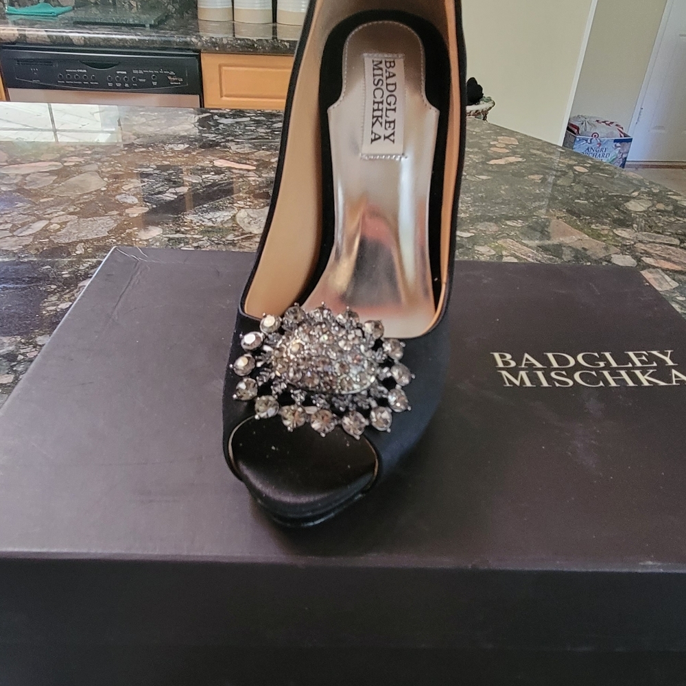 Evening dress shoes